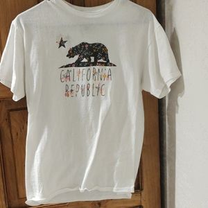 California graphic tee